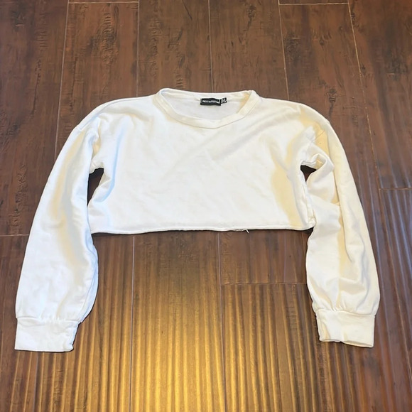 Pretty little things Crop Sweater size 4 great condition white color - Picture 1 of 3